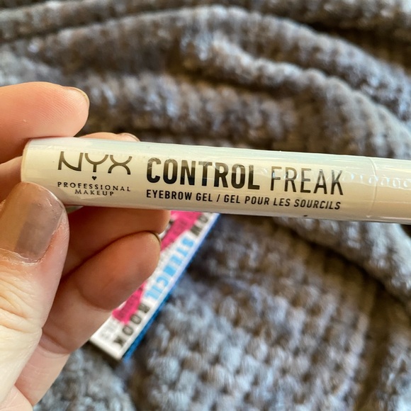 NYX Zero to Brow Stencils & Control Freak Gel, NIB, Brow Set - Picture 10 of 11